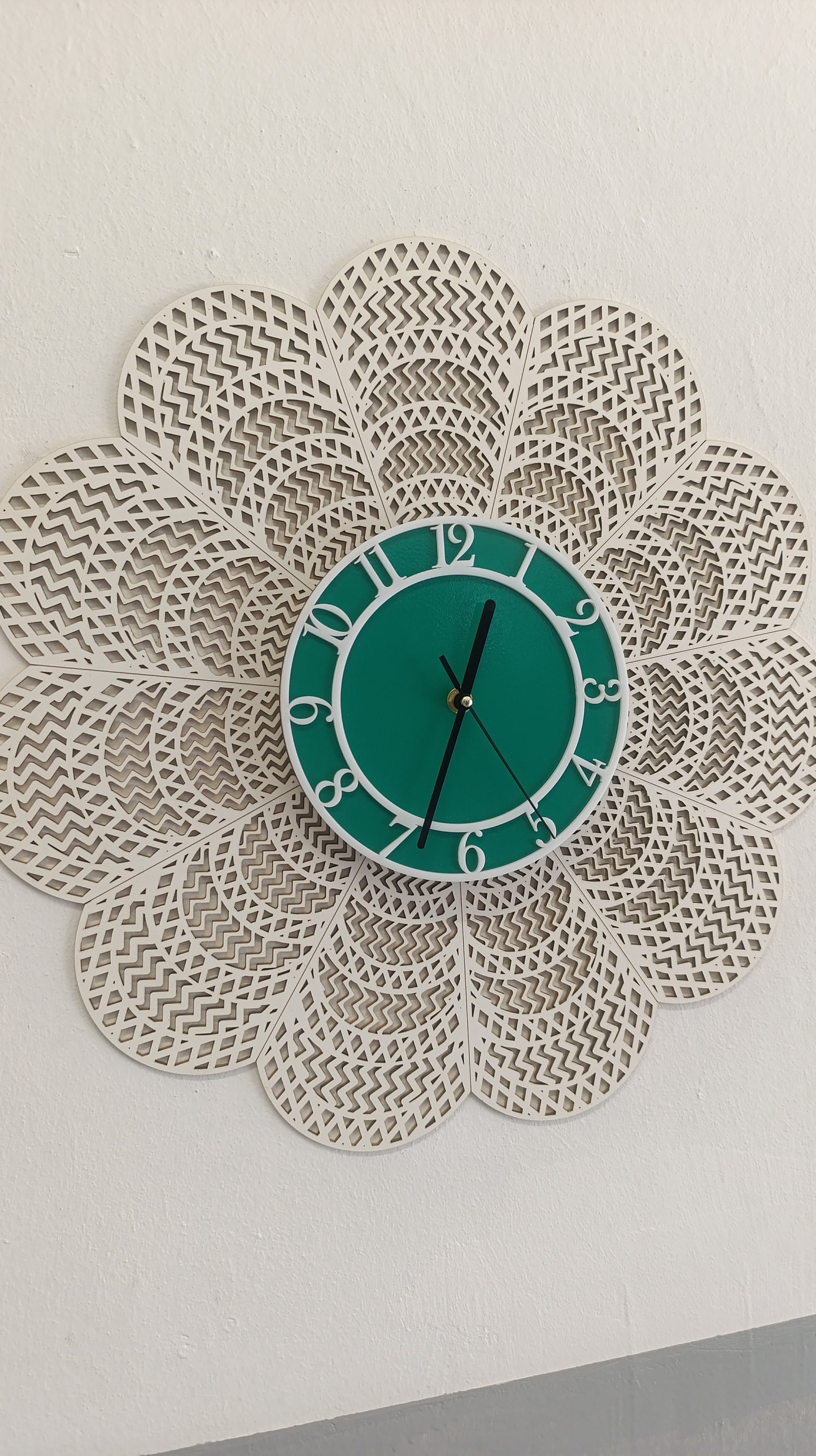 Wanduhr - Srebrenica blume