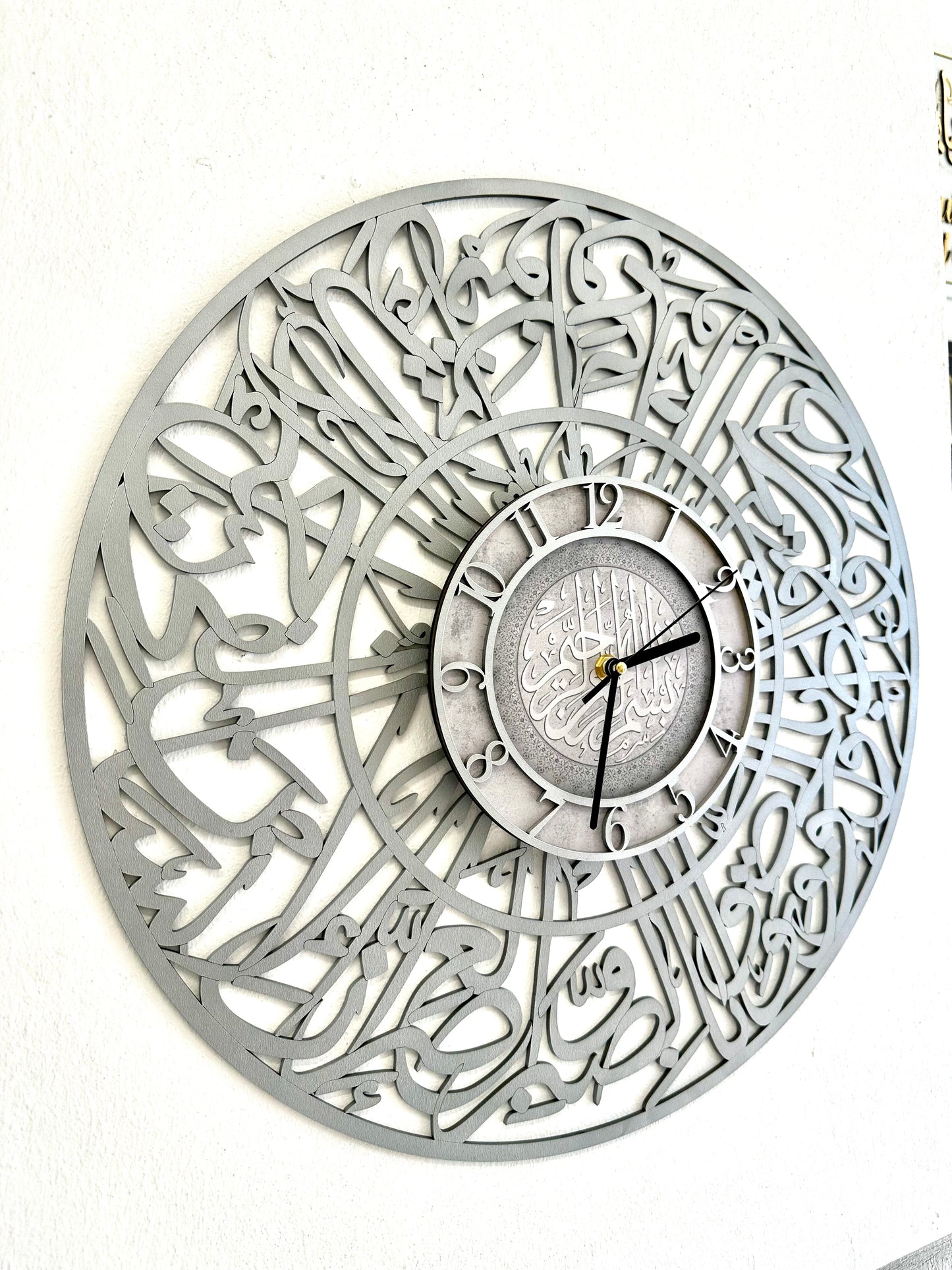 Wanduhr mit Sura Al-Asr – Ø 50 cm